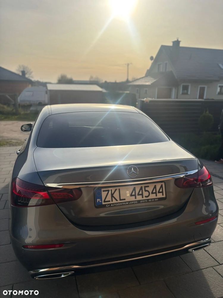 Mercedes-Benz Klasa E 200 d 9G-TRONIC Night Edition - 5