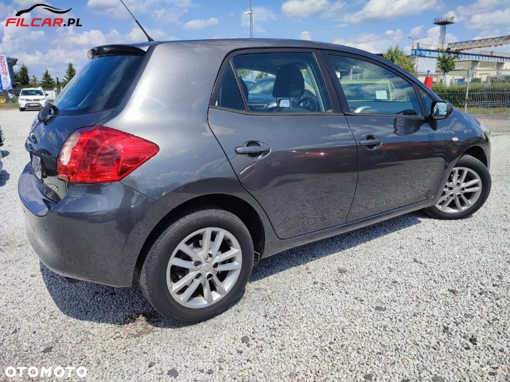 Toyota Auris - 21