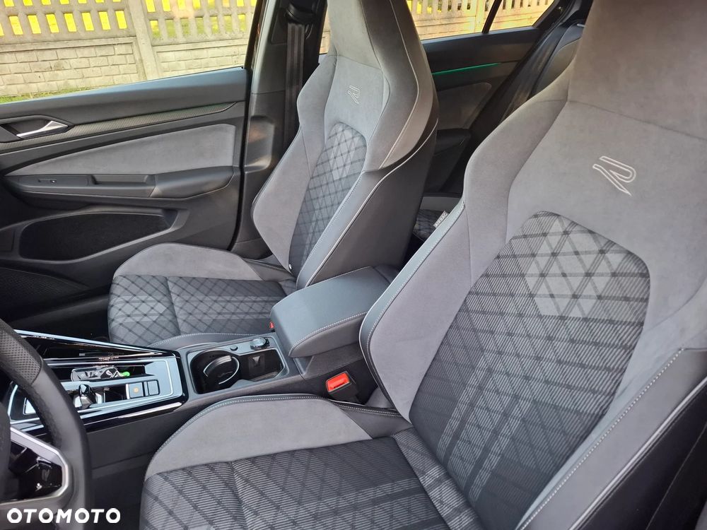 Volkswagen Golf 2024