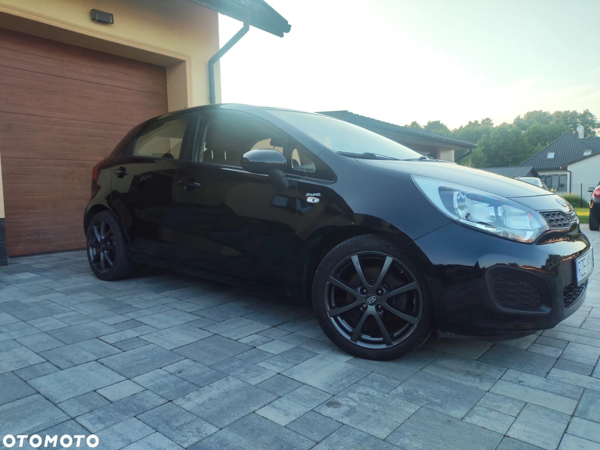 Kia Rio 1.2 L - 7