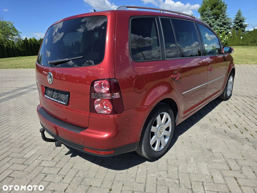Volkswagen Touran - 9