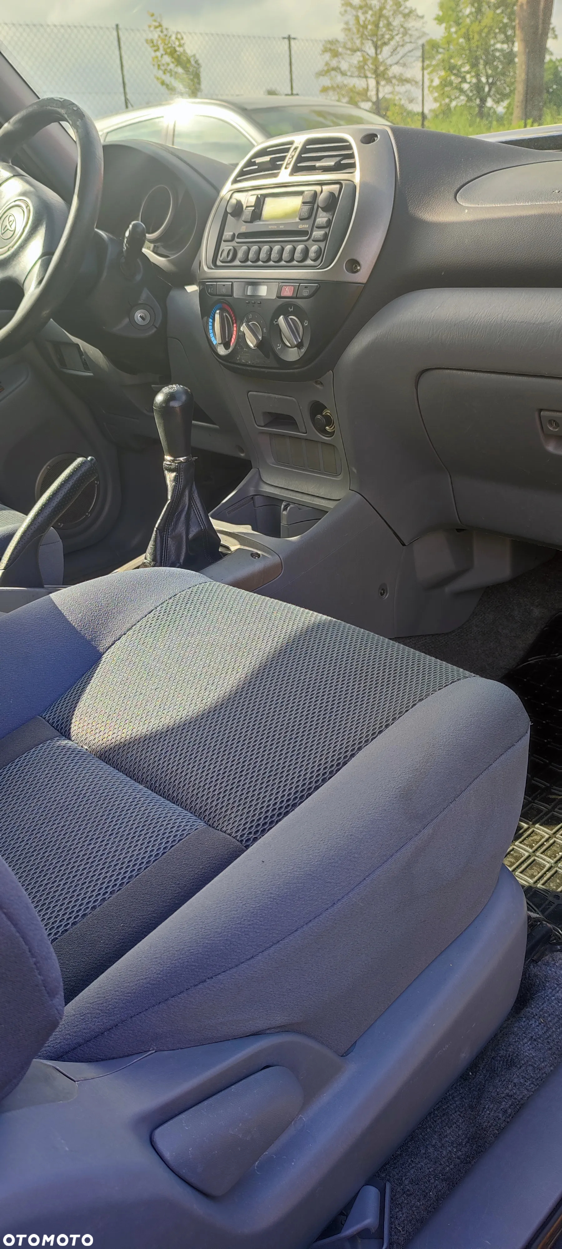 Toyota RAV4 4x4 Edition - 10