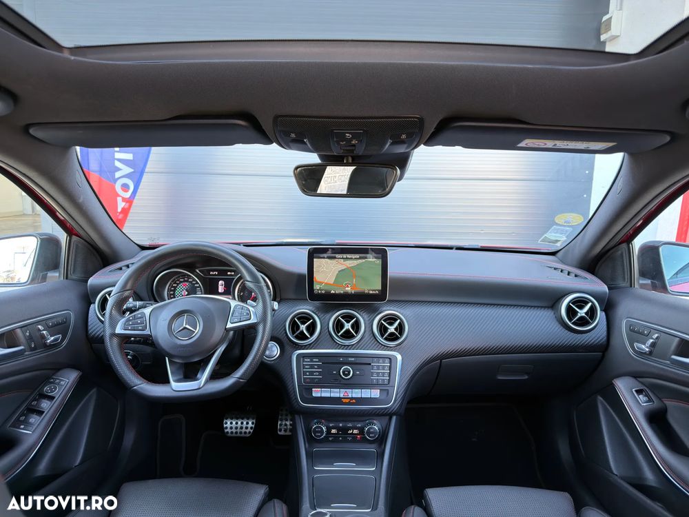 Mercedes-Benz A 220 d 7G-DCT AMG Line - 2