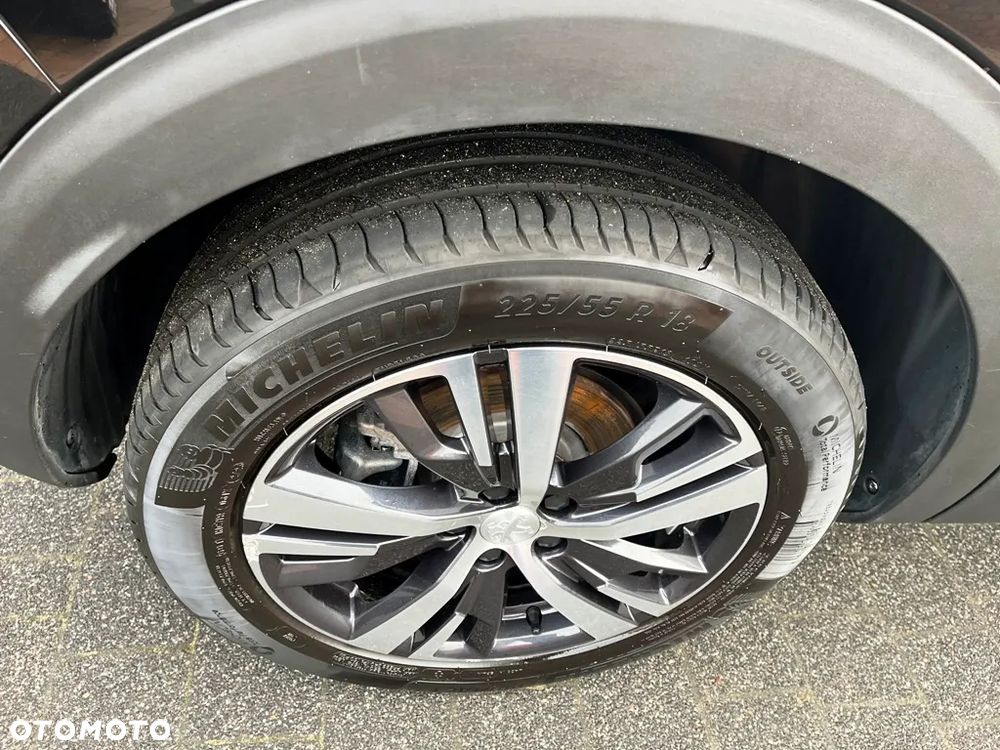 Peugeot 3008 1.2 PureTech Allure S&S - 8