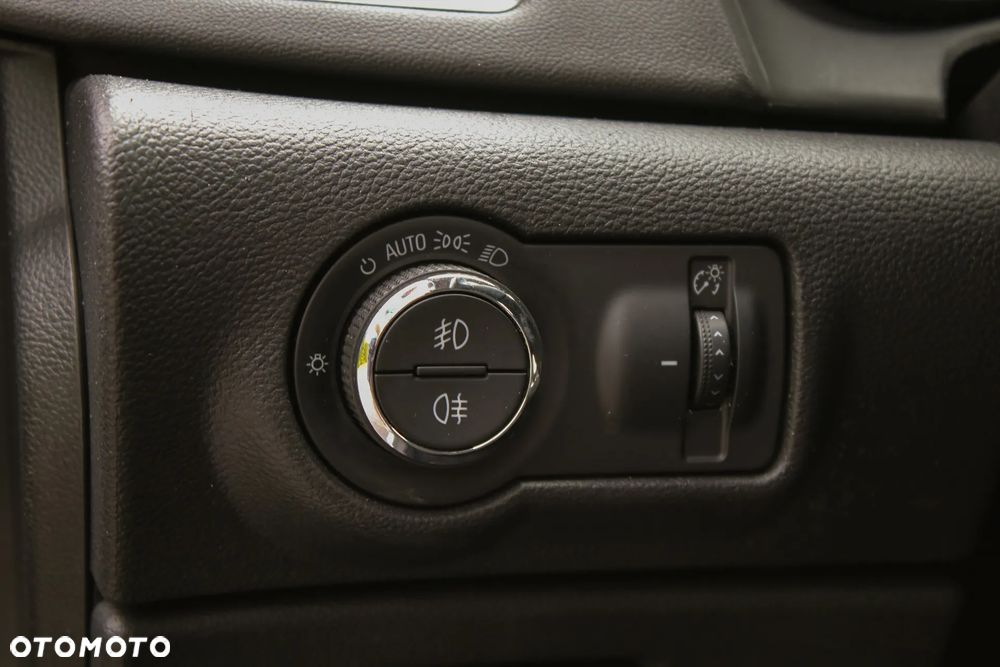 Opel Astra 1.6 Turbo Automatik Cosmo - 31