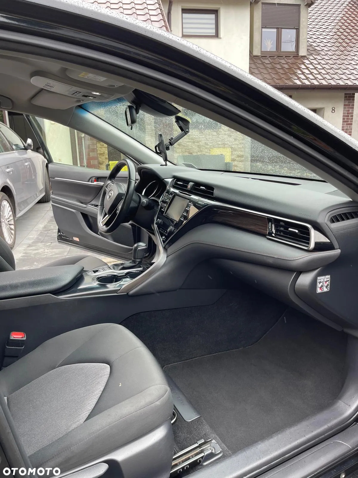Toyota Camry 2.5 Hybrid Comfort CVT - 12