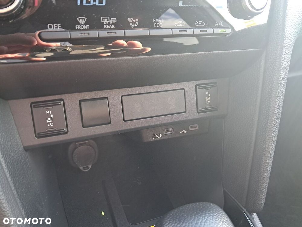 Toyota Yaris Cross Hybrid 1.5 Style - 24