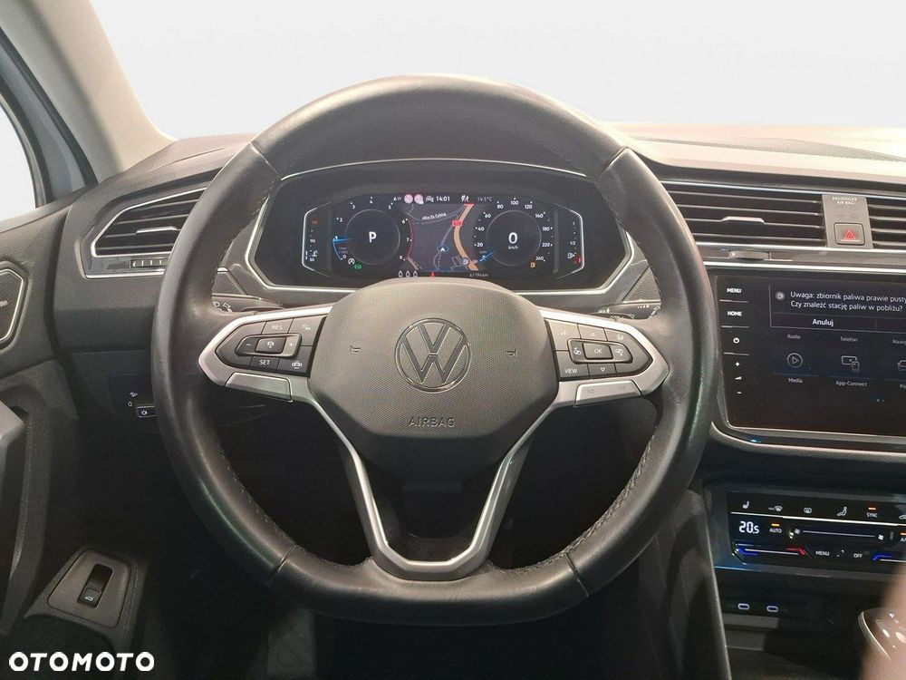 Volkswagen Tiguan - 16