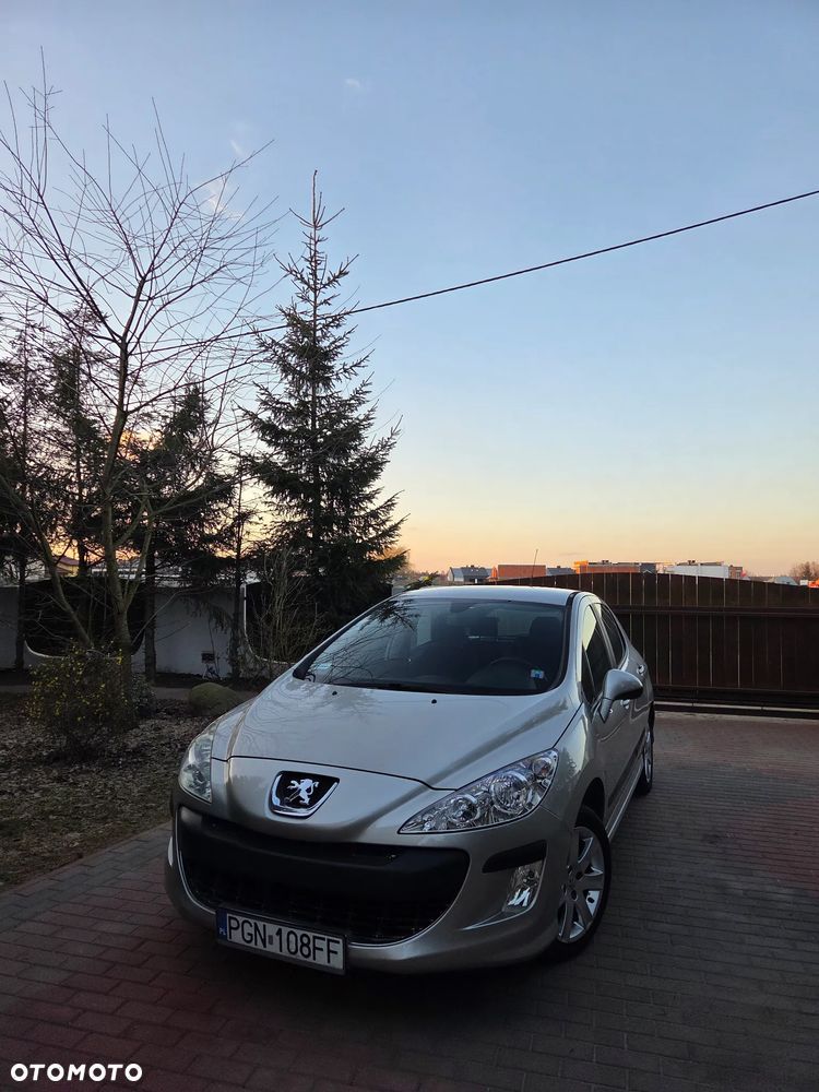 Peugeot 308 - 1