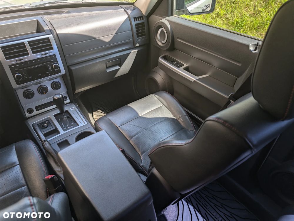 Dodge Nitro 4.0 Automatik R/T - 27