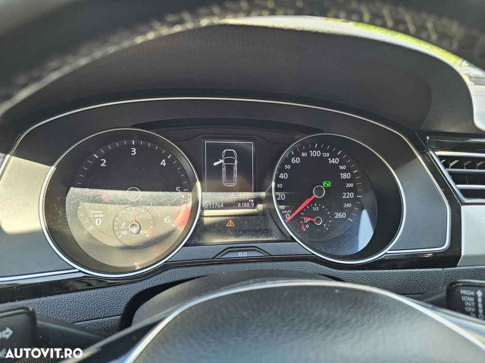 Volkswagen Passat 2.0 TDI DSG (BlueMotion Technology) Highline - 3