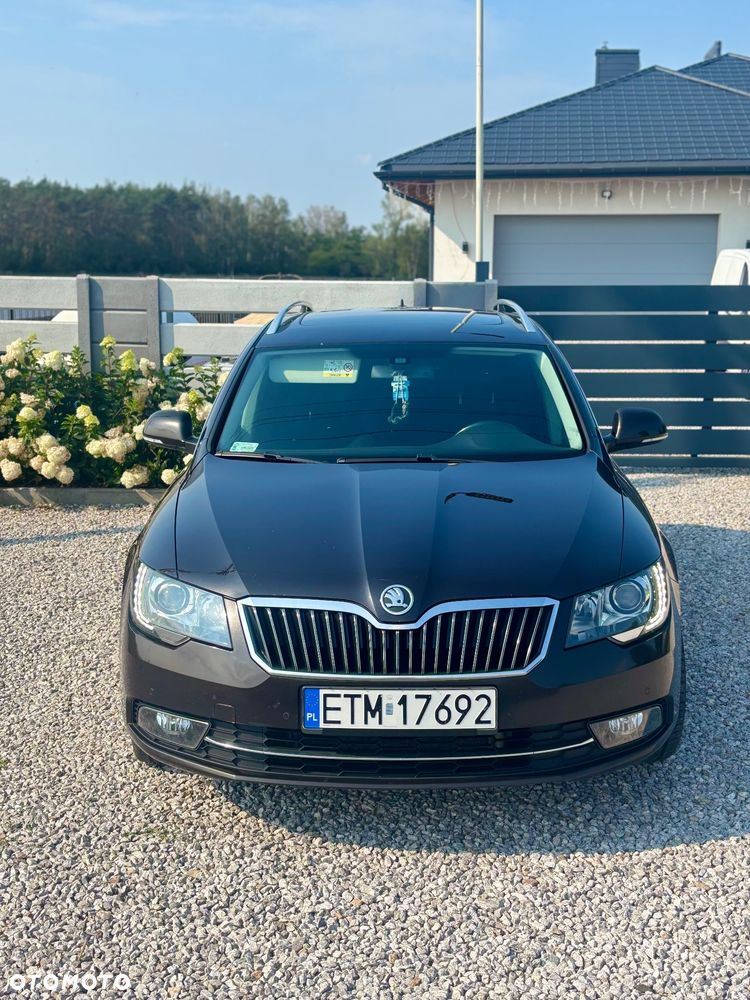 Skoda Superb 2.0 TDI 4x4 Ambition DSG - 11