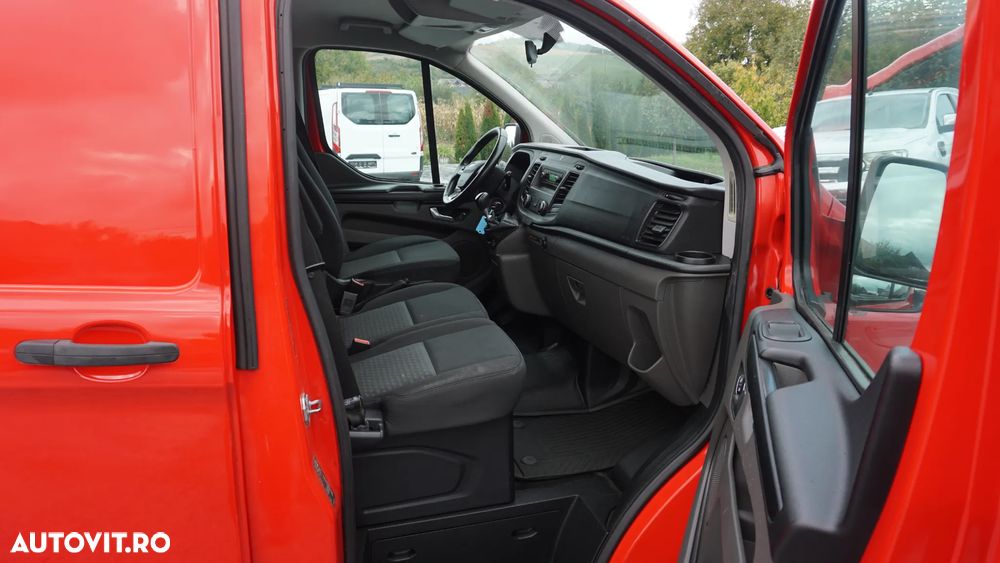 Ford Transit Custom - 8