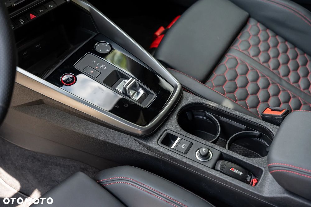 Audi RS3 Sportback TFSI Quattro S tronic - 27