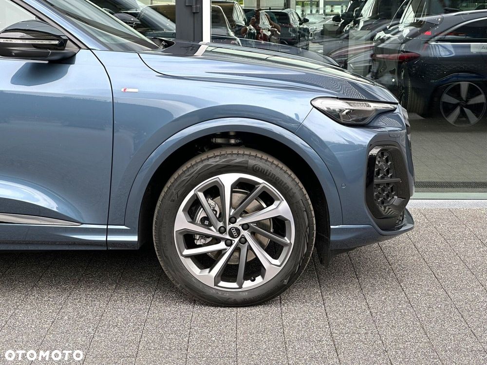 Audi Q5 Sportback - 6