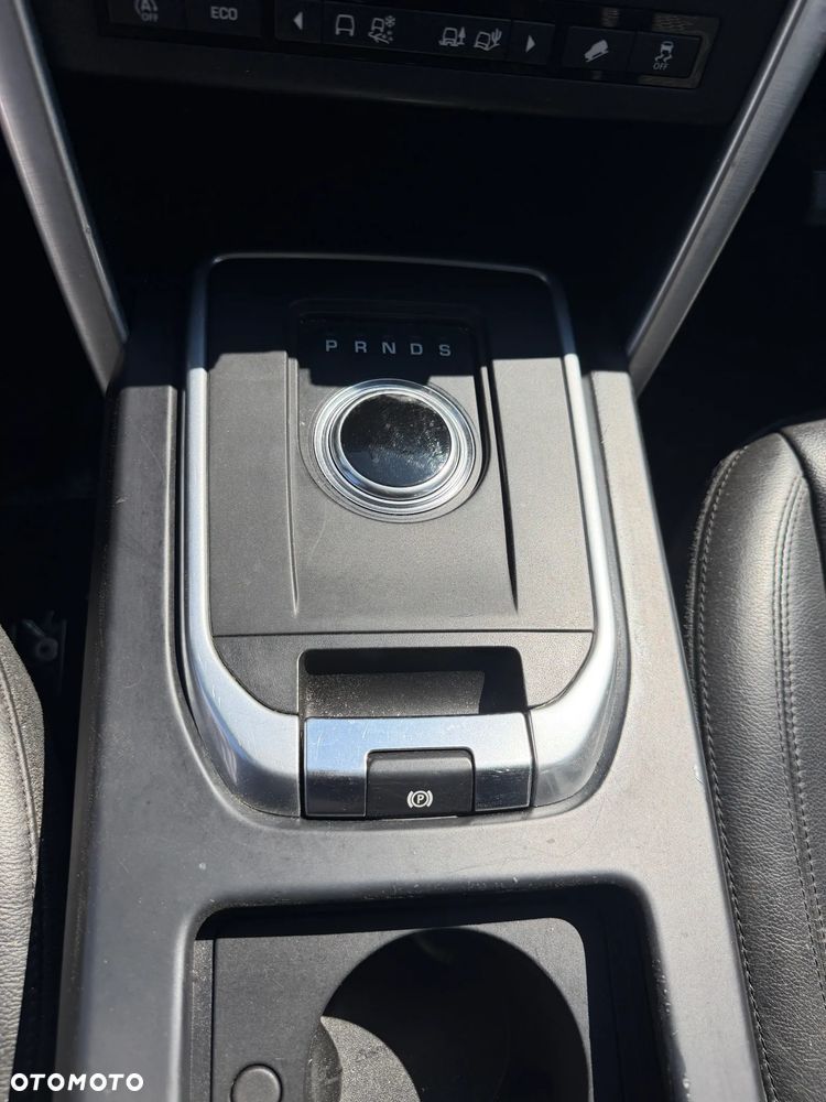 Land Rover Discovery Sport - 10