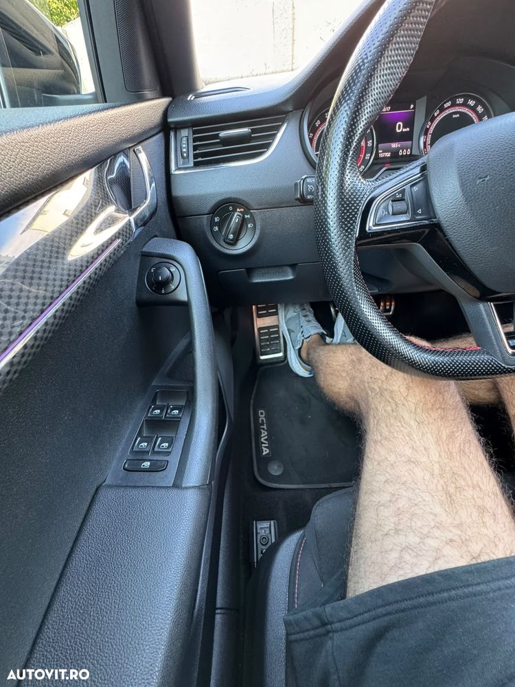 Skoda Octavia 2.0 TDI 4X4 DSG RS - 12