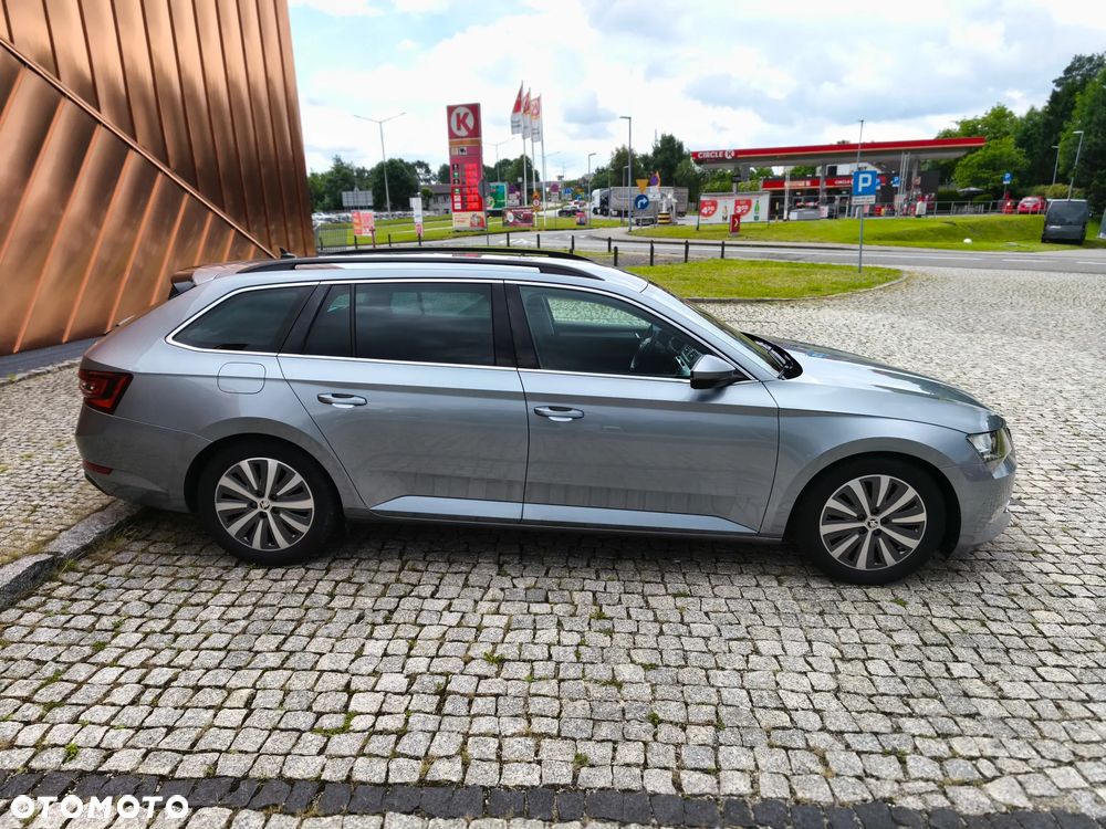 Skoda Superb 1.6 TDI GreenLine - 4