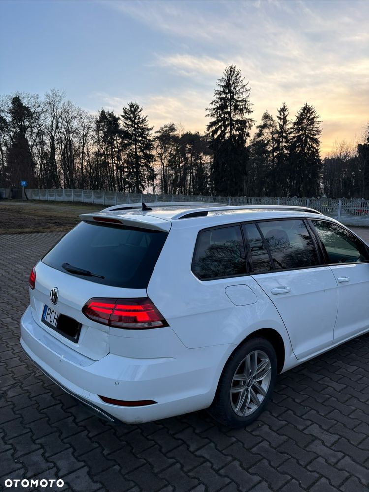 Volkswagen Golf 1.6 TDI SCR Comfortline - 3