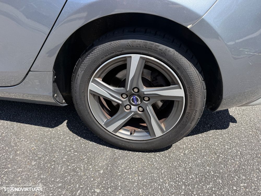 Volvo V40 - 22