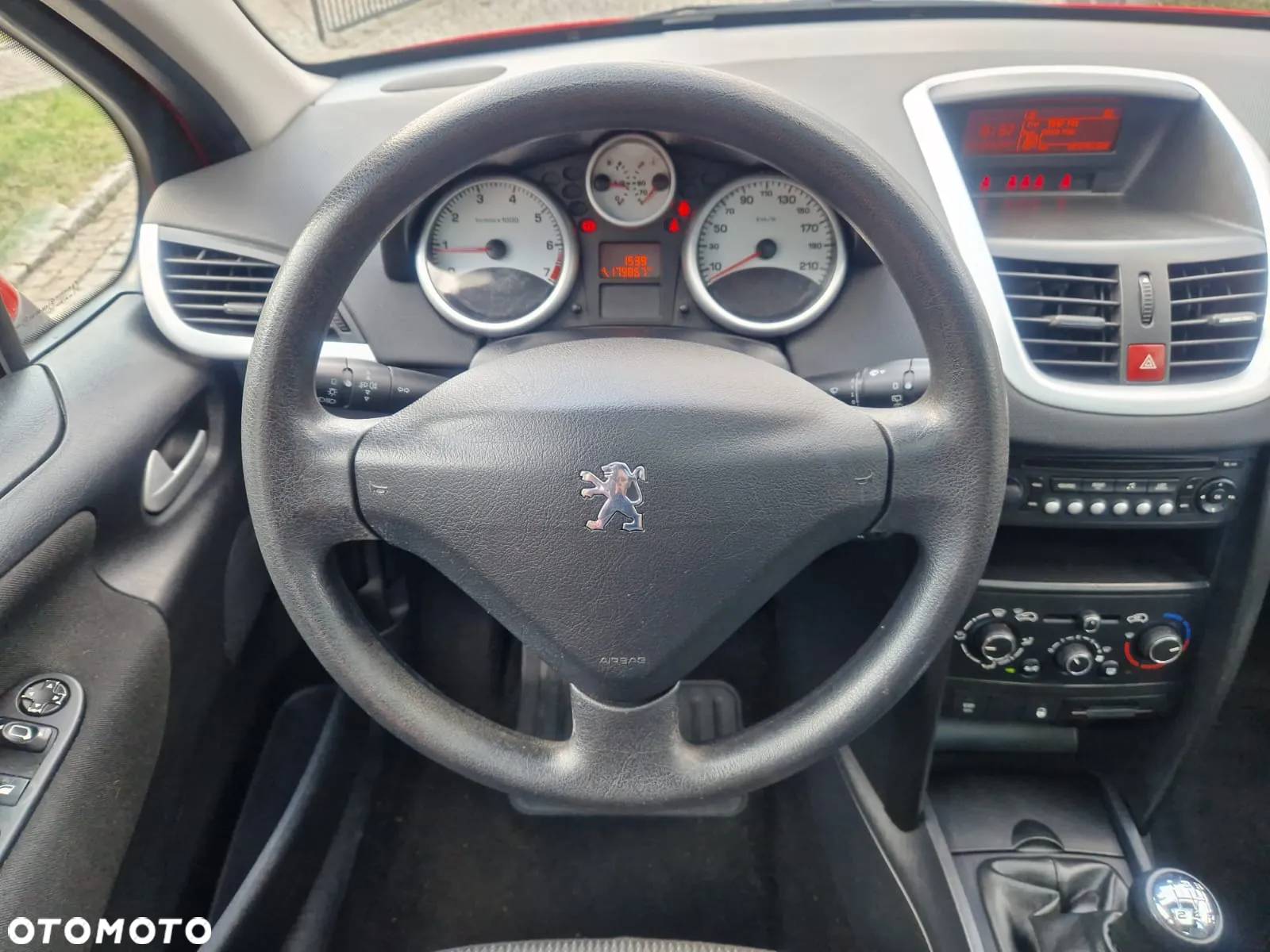 Peugeot 207 1.4 Trendy - 11