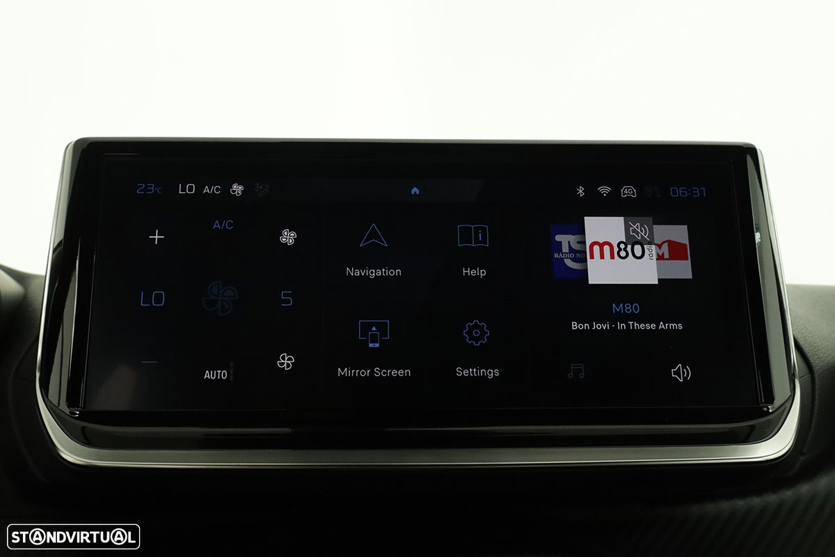 Peugeot 2008 1.2 PureTech Allure EAT8 - 10