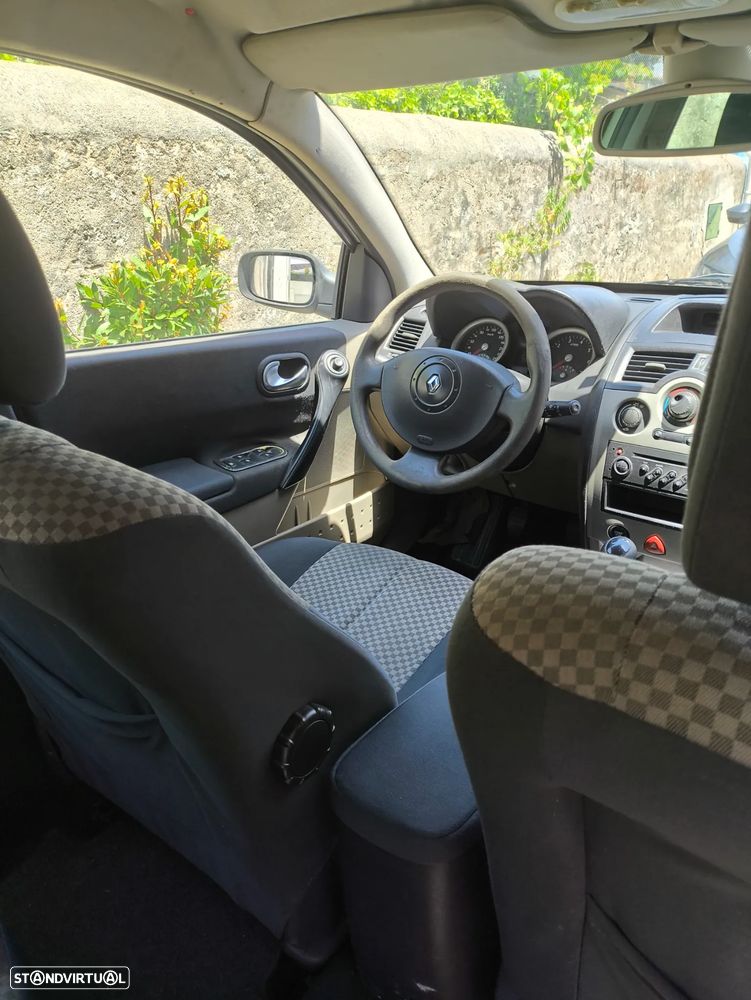 Renault Mégane - 8