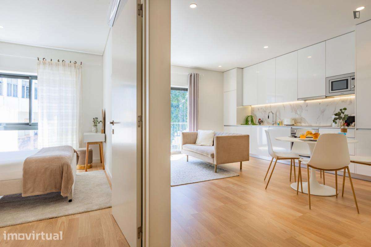Apartamento com 1 quartos - localizado em Santo Ildefonso Porto - Grande imagem: 2/42