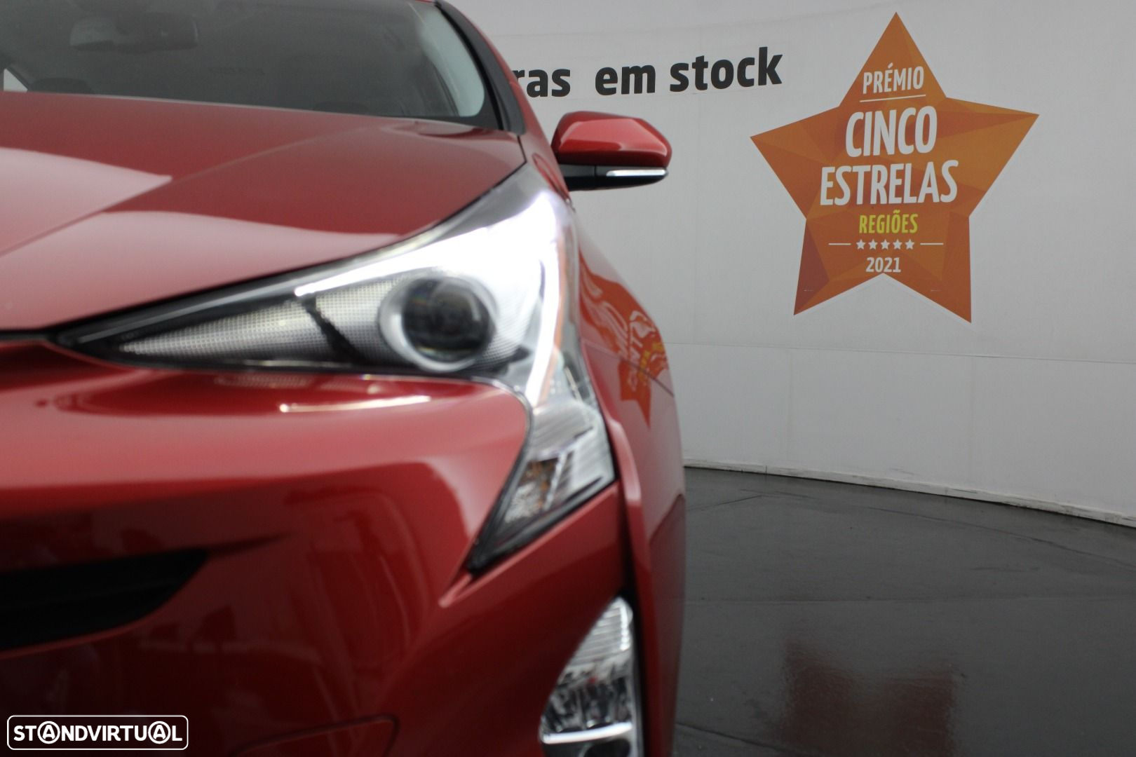 Toyota Prius 1.8 Luxury Pele - 29
