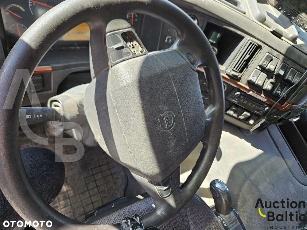 Volvo - 6