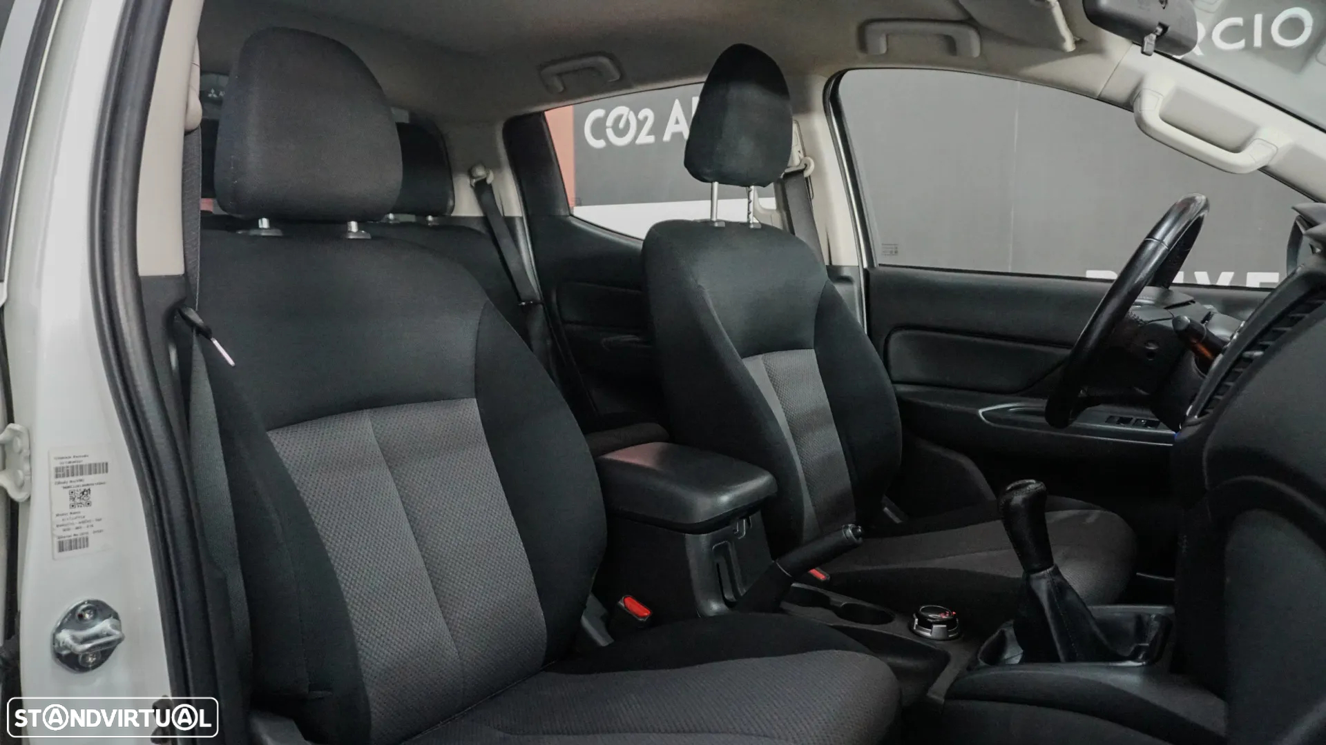 Mitsubishi L200 2.3 DI-D CD Invite 4WD - 10