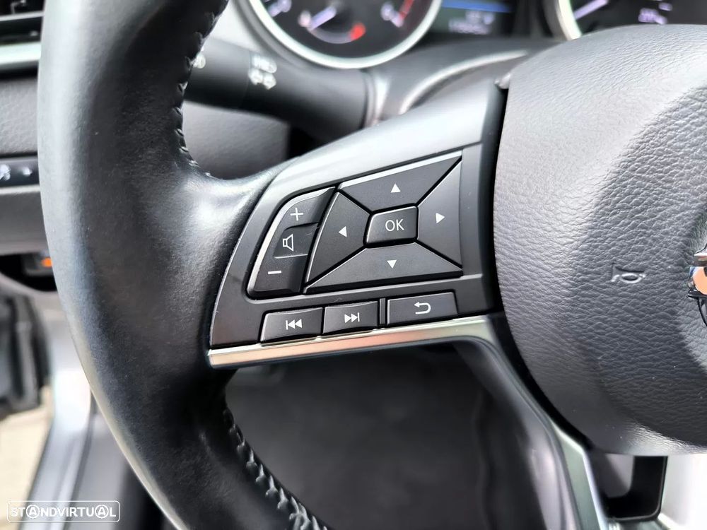 Nissan Qashqai 1.5 dCi N-Connecta J18 - 40