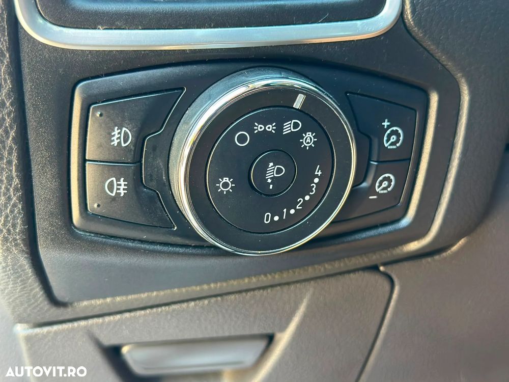 Ford Focus - 21