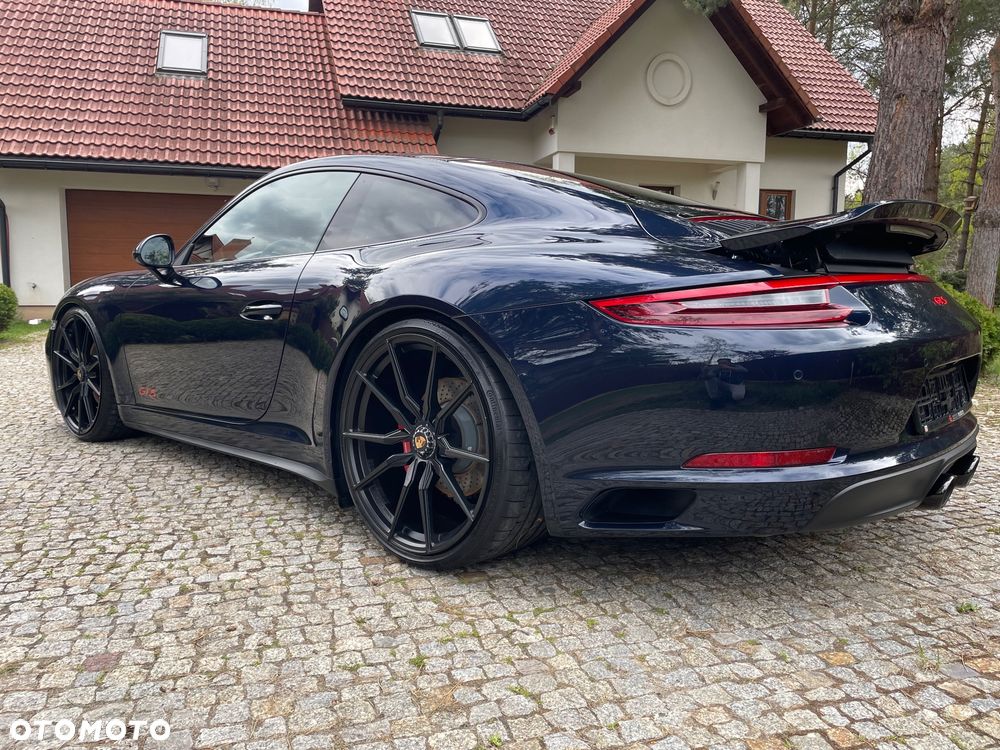Porsche 911 - 34
