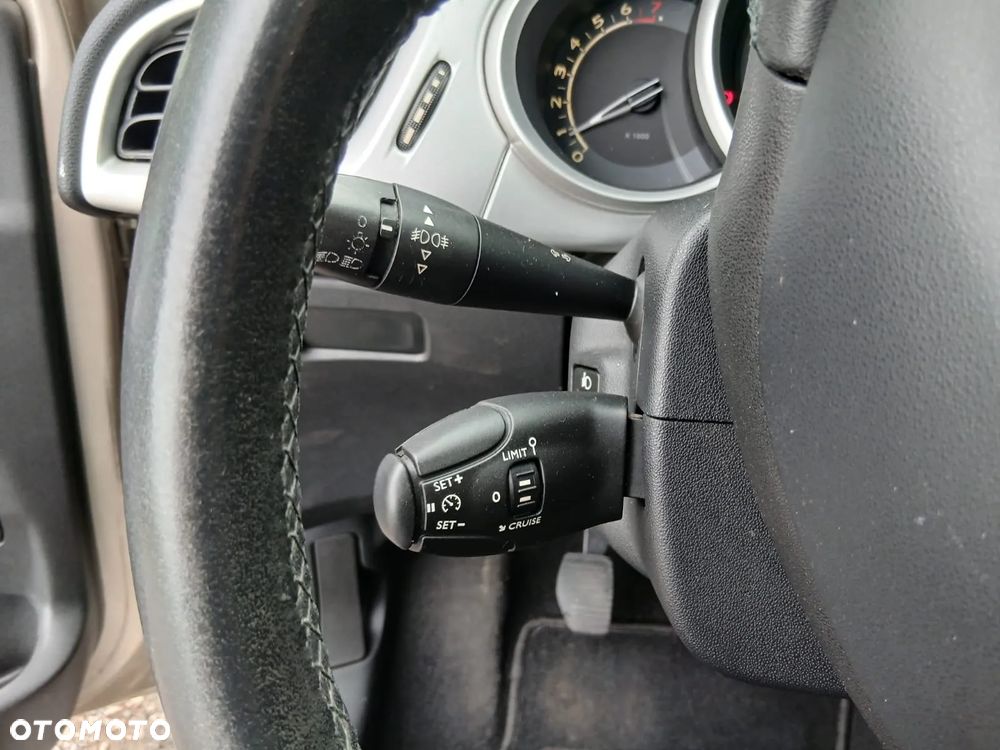 Citroën C3 1.4 Exclusive - 24