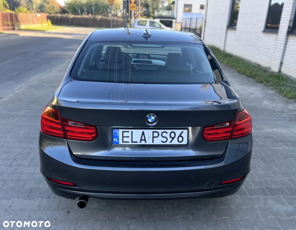 BMW Seria 3 316i - 16