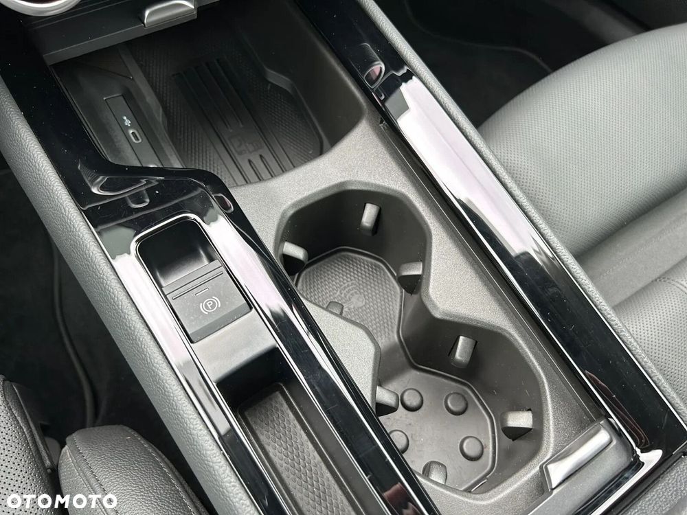 Skoda Superb 1.5 TSI mHEV Selection DSG - 28