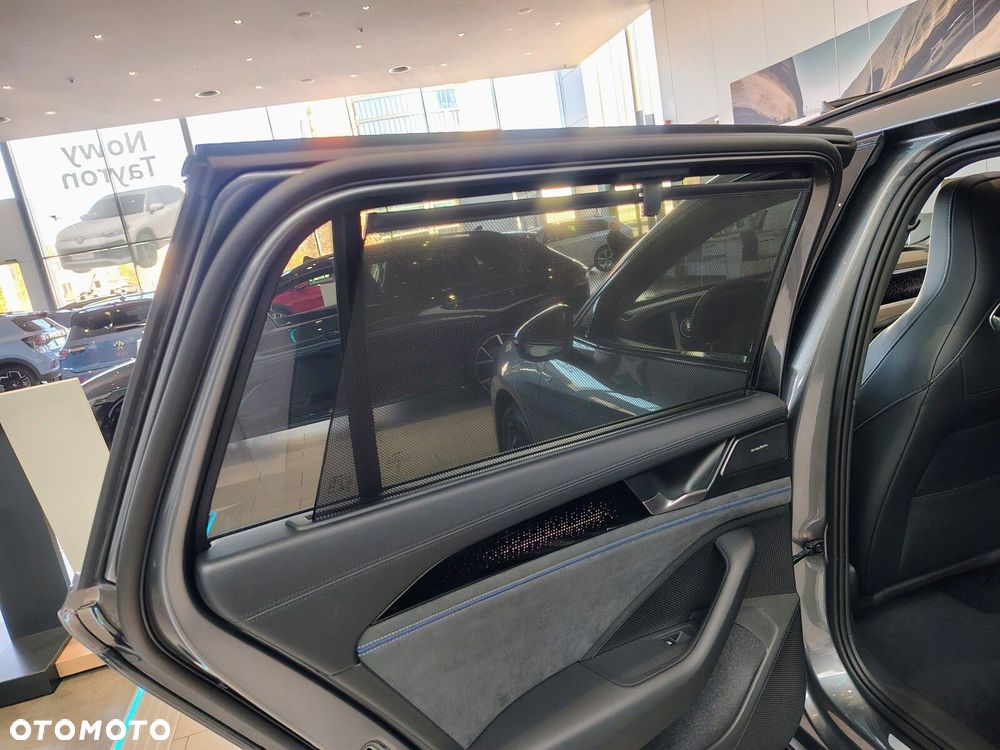 Volkswagen Passat - 30