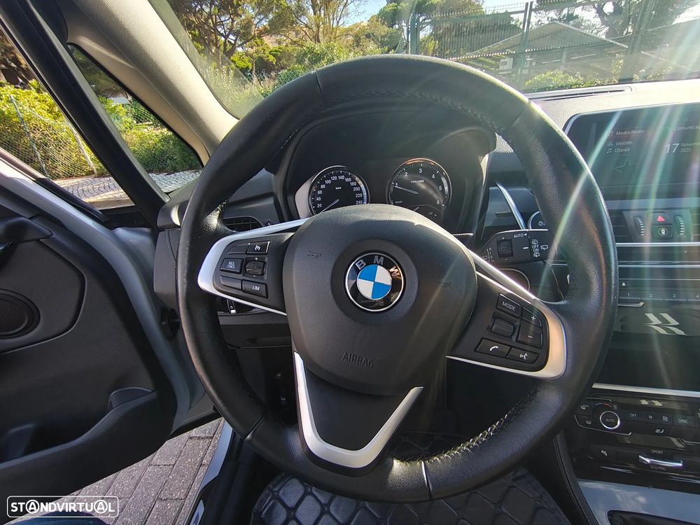 BMW 216 Gran Tourer - 26