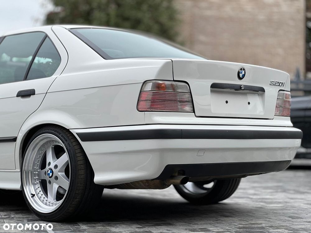 BMW Seria 3 - 15