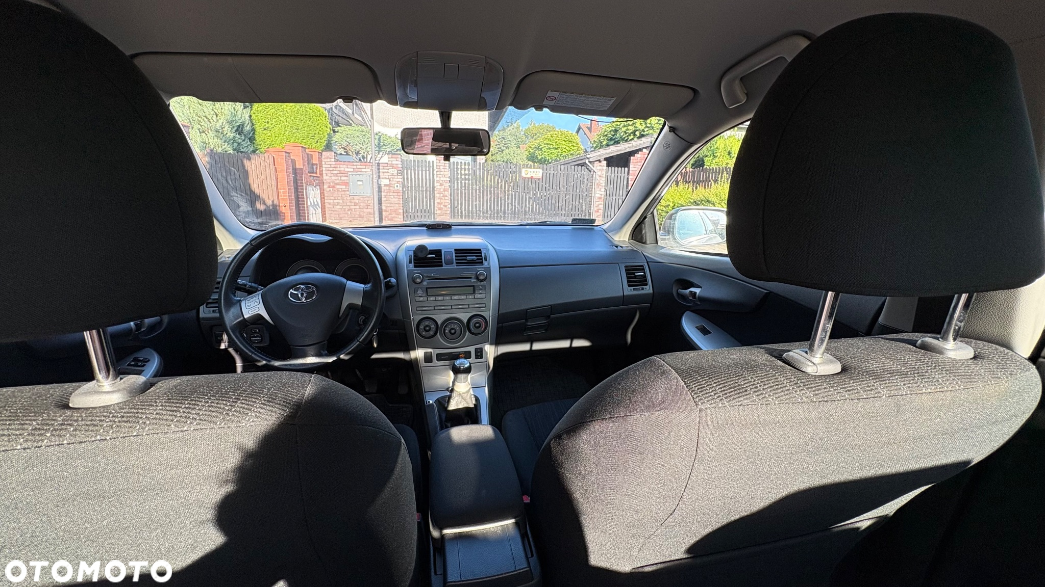Toyota Corolla - 4