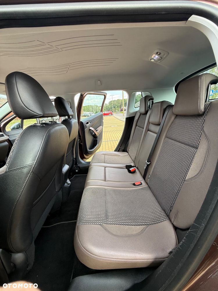 Peugeot 2008 e-HDi FAP 92 STOP & START Allure - 18