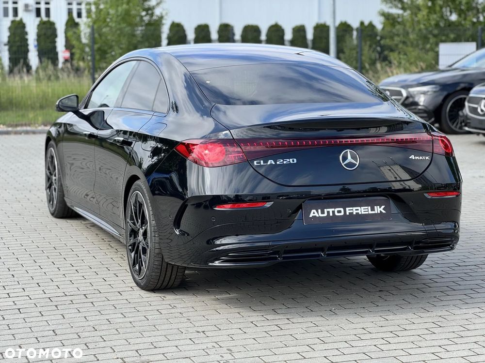 Mercedes-Benz CLA 220 mHEV 4-Matic 8G-DCT - 12