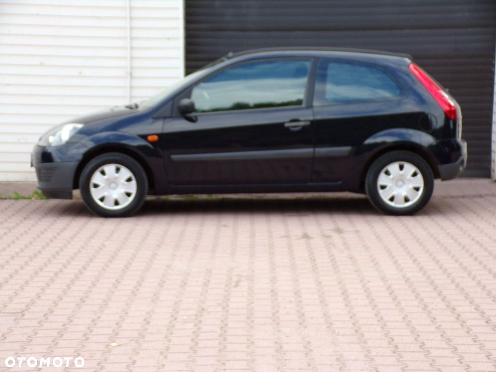 Ford Fiesta - 15