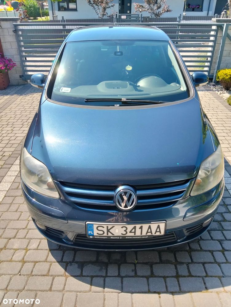 Volkswagen Golf Plus 2.0 TDI DSG Comfortline - 2