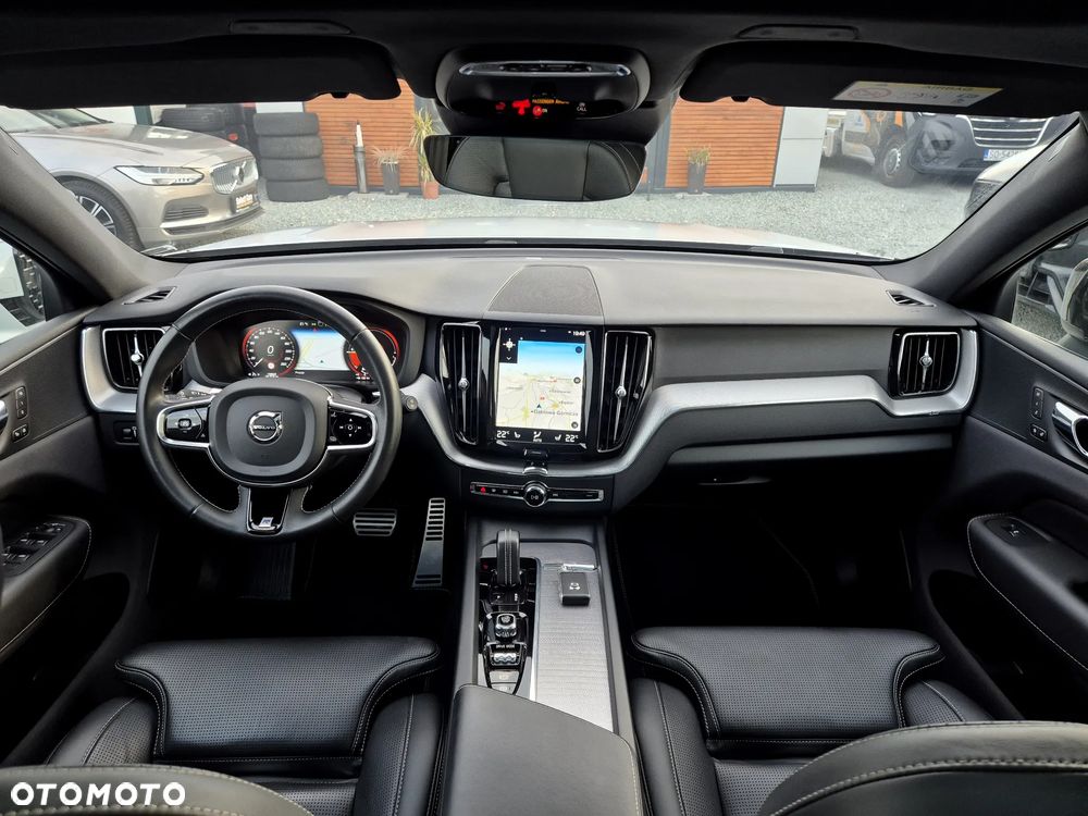 Volvo XC 60 T8 Twin Engine AWD Geartronic RDesign - 8