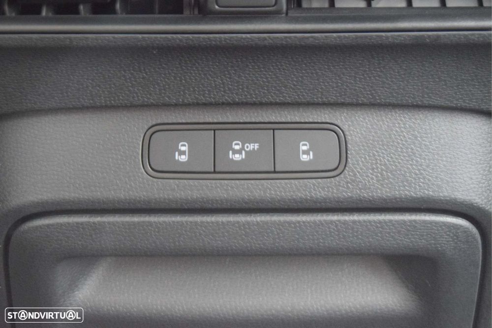 VW ID.Buzz 84 kWh GTX 4Motion - 36