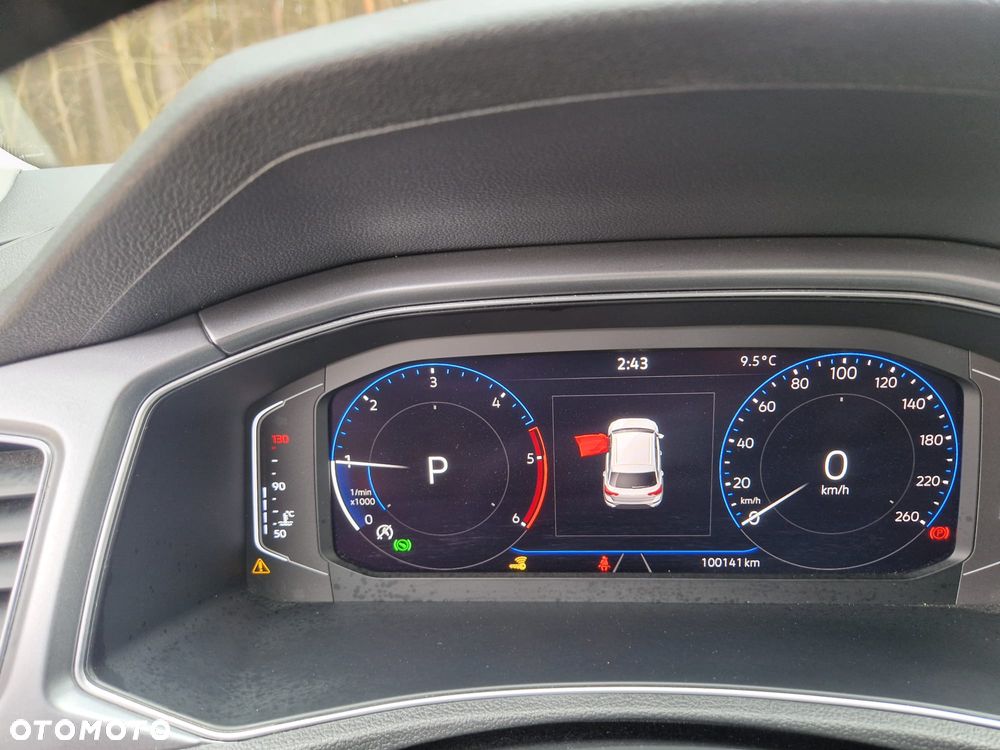 Volkswagen T-Roc 2.0 TDI SCR DSG ACTIVE - 6