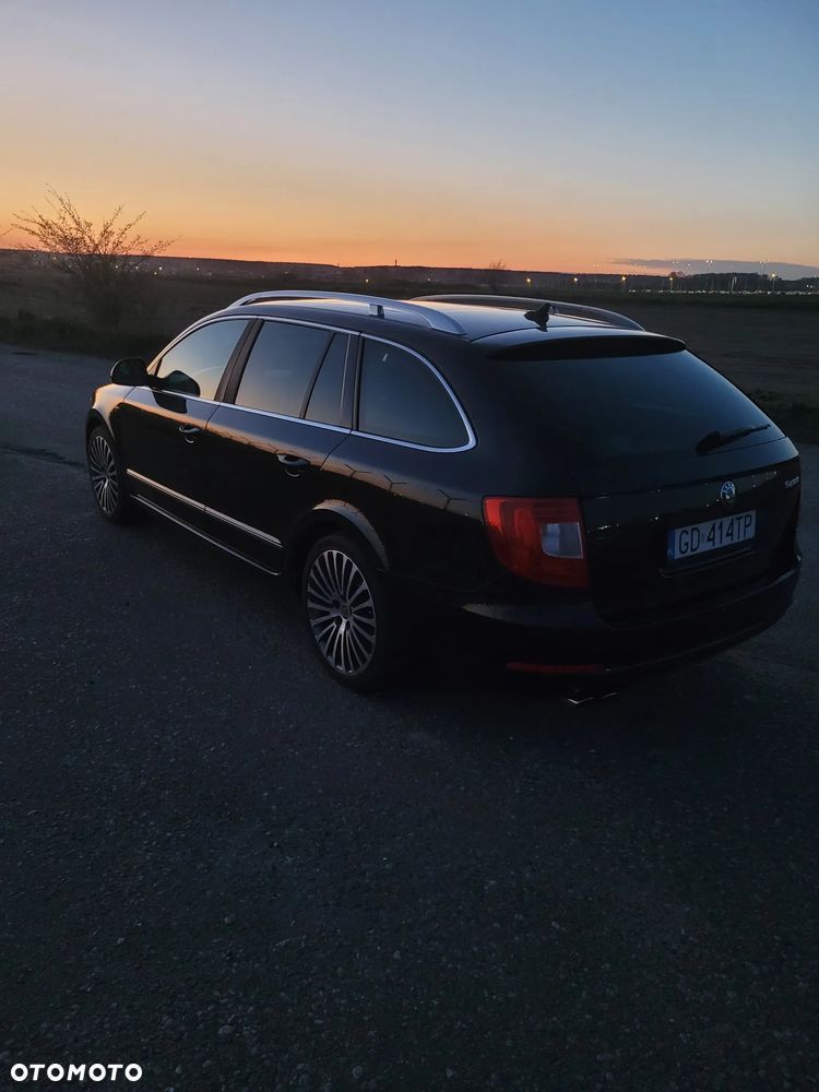 Skoda Superb 2.0 TDI Green tec L&K - 3