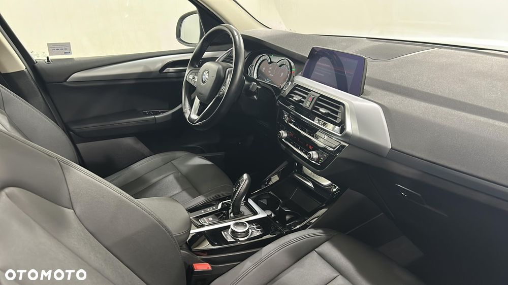 BMW X3 xDrive30e - 15